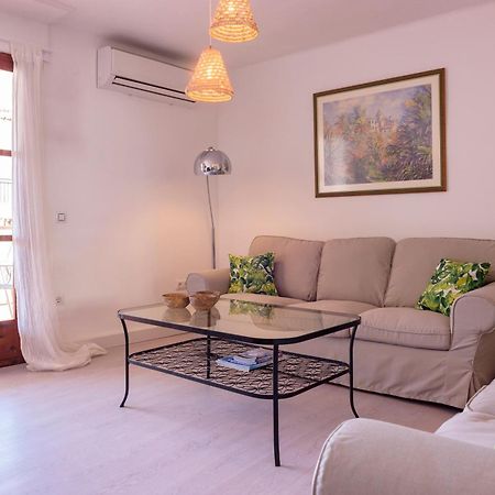 Port Perfection: Your Dream Apartment By The Beach Хавеа Экстерьер фото